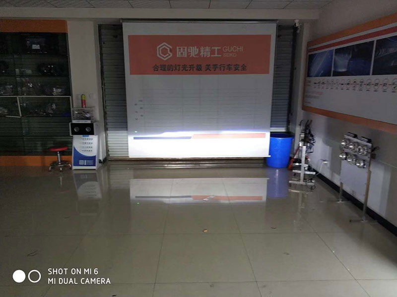 Audi A6 Retrofitted D2S Bi-Xenon Projector